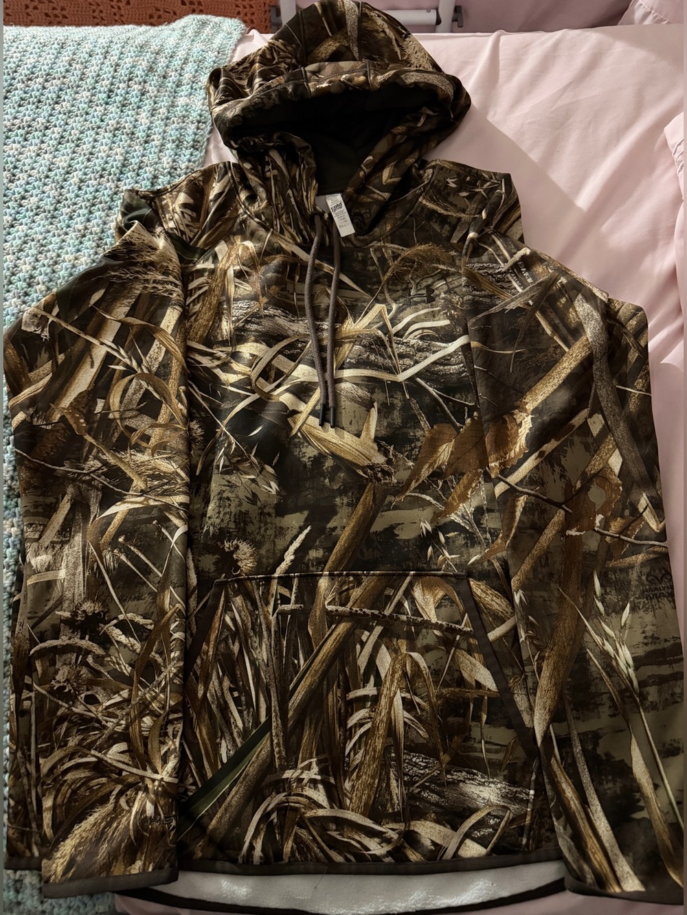Under Armour Camo Hoodie size Large